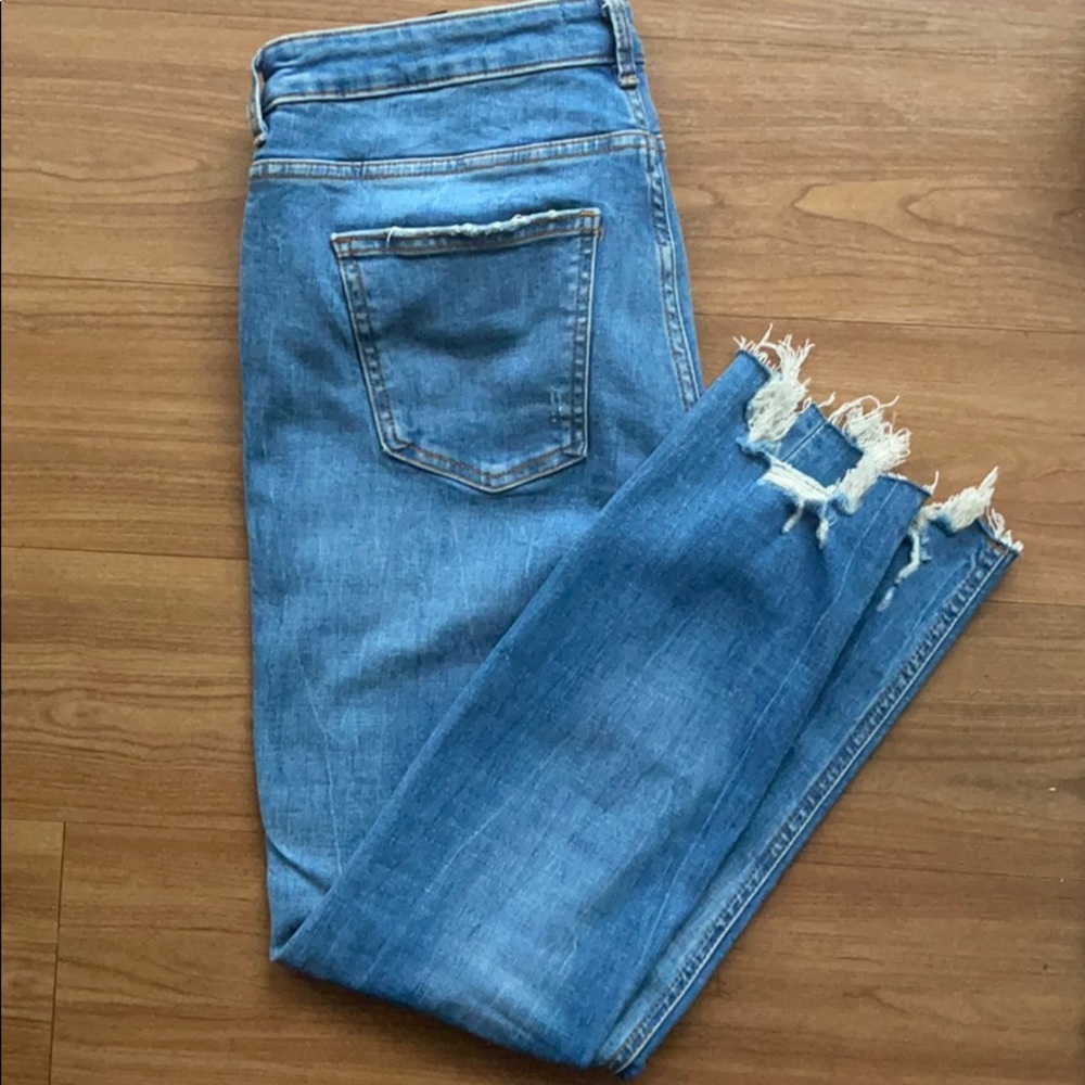Zara women’s low rise skinny jeans